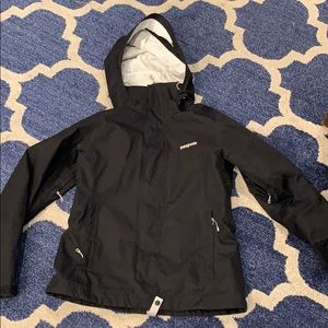 Women’s Patagonia ski jacket w removable hood H2No